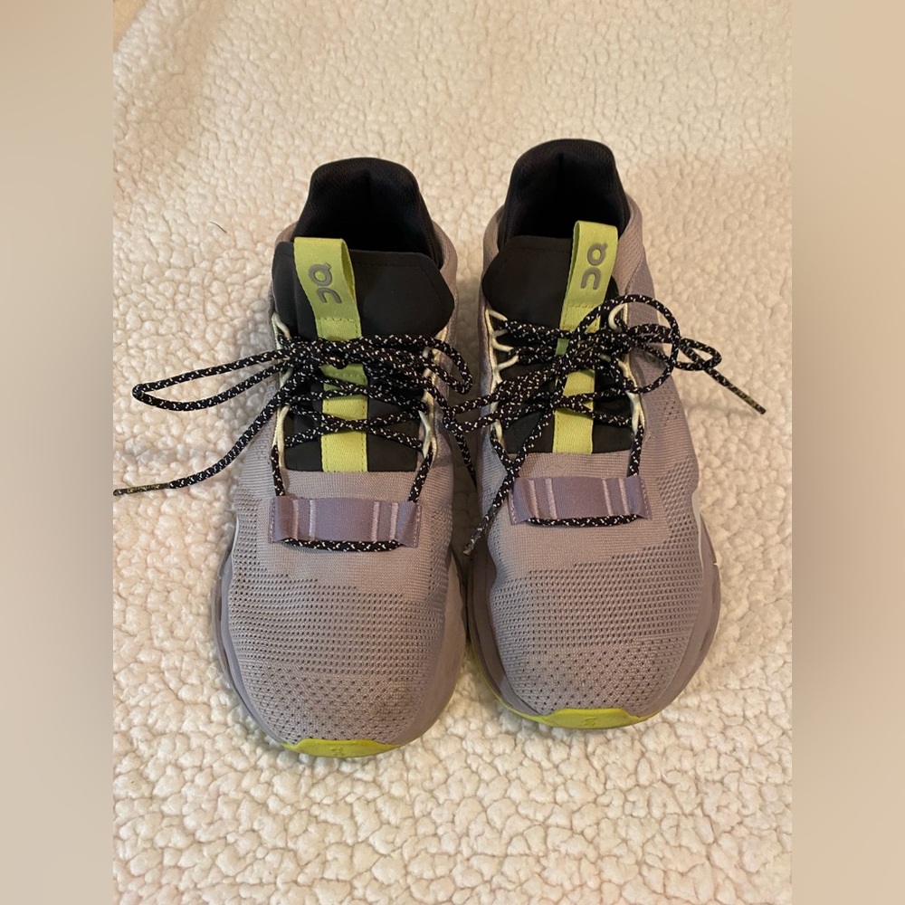 On Cloudnova Pear Zest Lifestyle Running Shoes size 8 Women’s No insoles